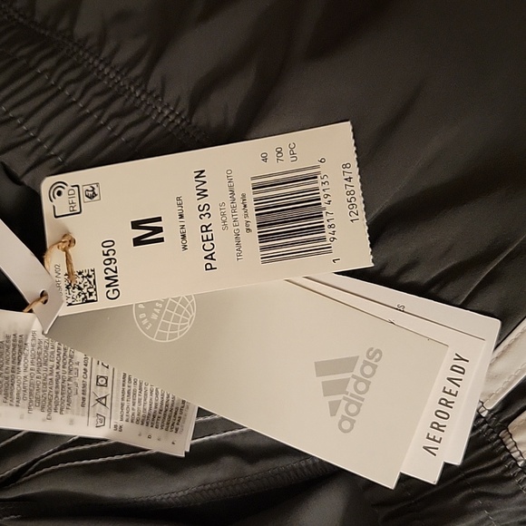 NWT: adidas Pacer 3 stripes woven training shorts - Picture 12 of 13